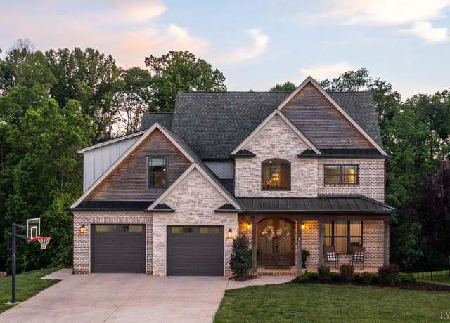 Property at 951 Leander Dr, Forest, VA 24551, 5 beds, 4 baths