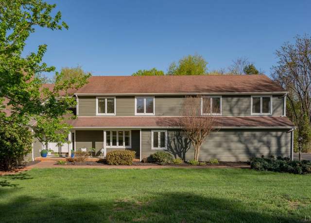 Property at 310 Quail Ridge Dr, Forest, VA 24551, 5 beds, 4.5 baths
