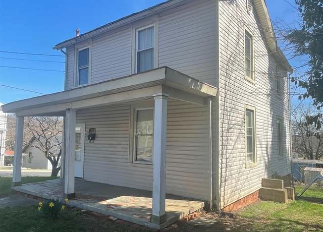 Property at 500 Amherst St, Lynchburg, VA 24504, 3 beds, 2 baths