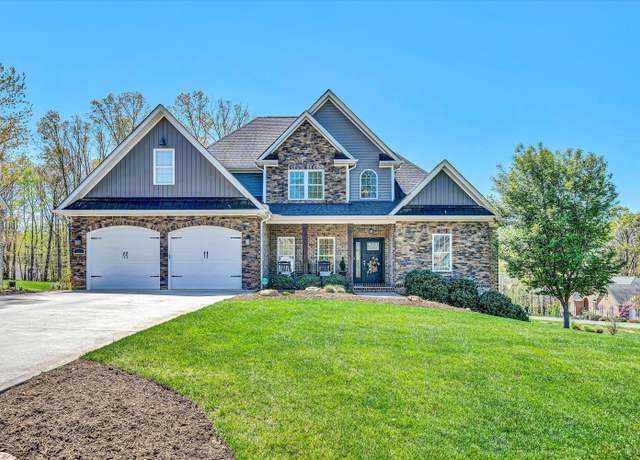 Property at 1062 Ivy Creek Dr, Forest, VA 24551, 4 beds, 3.5 baths