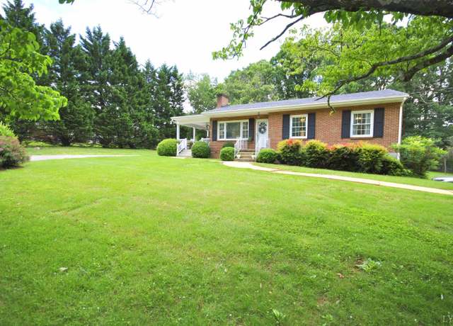 Property at 2246 Sunburst Rd, Evington, VA 24550, 3 beds, 2 baths