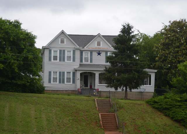 Property at 901 Bedford Avenue & 9th St Ave, Altavista, VA 24517, 5 beds, 2 baths