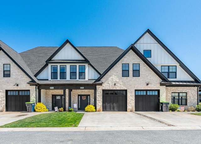 Property at 1015 Coles Ct, Forest, VA 24551, 3 beds, 2.5 baths