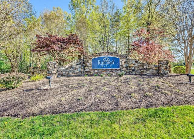Property at 305 Runaway Bay Rd, Lynch Station, VA 24571