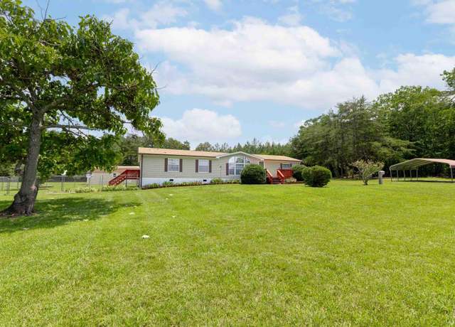 Property at 7026 Midway Rd, Phenix, VA 23959, 3 beds, 2 baths