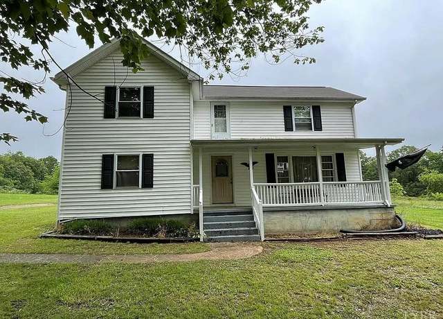 Property at 900 Music St, Gretna, VA 24557, 4 beds, 1 bath