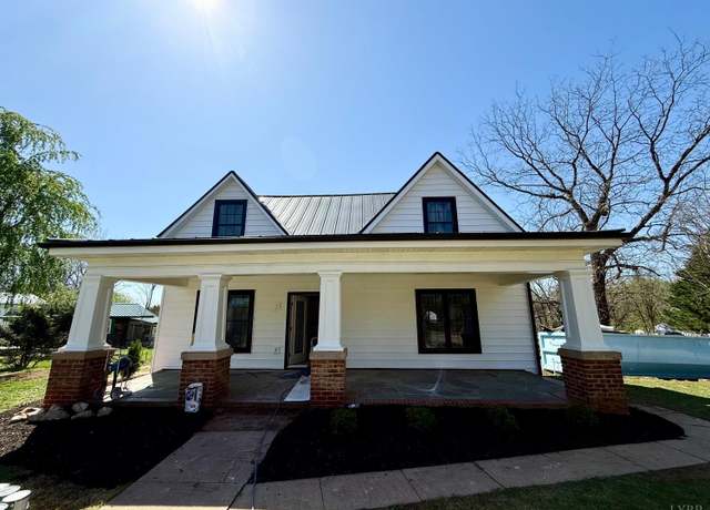 Property at 343 S Main St, Amherst, VA 24521, 3 beds, 2.5 baths