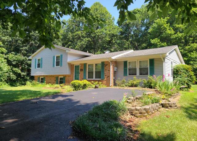 Property at 451 Woodlawn Trl, Appomattox, VA 24522, 3 beds, 1.5 baths