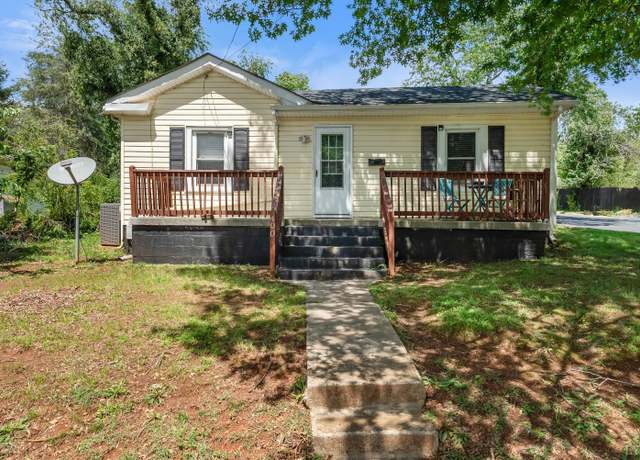 Property at 400 Blue Ridge St, Lynchburg, VA 24501, 2 beds, 1 bath