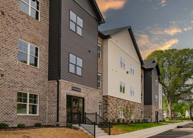 Property at 128 Brenleigh Ct #105, Lynchburg, VA 24501, 1 bed, 1 bath