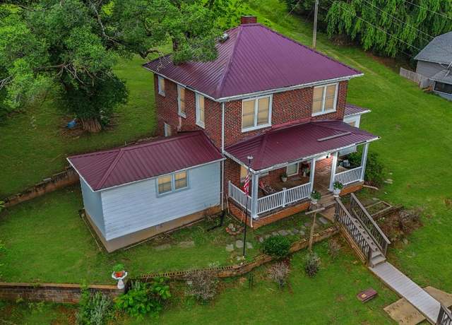 Property at 10662 Lee Jackson Hwy, Big Island, VA 24526, 3 beds, 2 baths