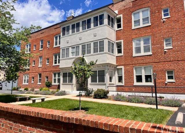 Property at 2910 Rivermont Ave #301, Lynchburg, VA 24503, 2 beds, 1 bath