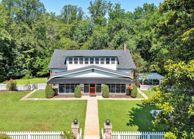 Property at 519 Belvedere St, Lynchburg, VA 24503, 3 beds, 3.5 baths