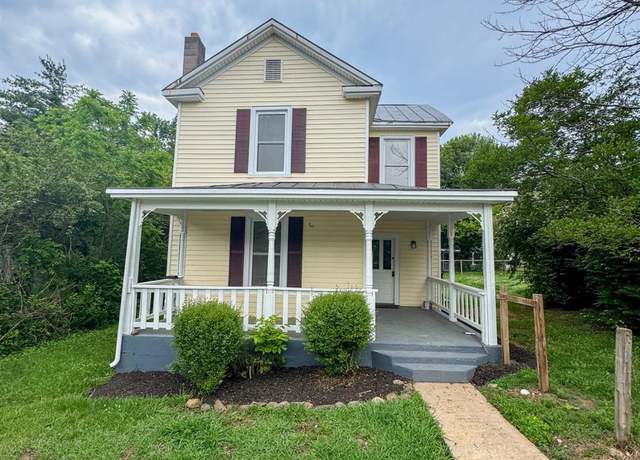 Property at 821 Greenwood St, Bedford, VA 24523, 3 beds, 2 baths