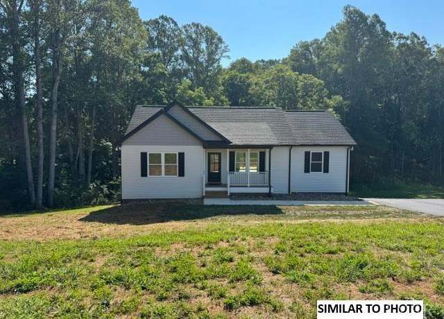 Property at 4 Stratford Rd, Concord, VA 24538, 3 beds, 3 baths