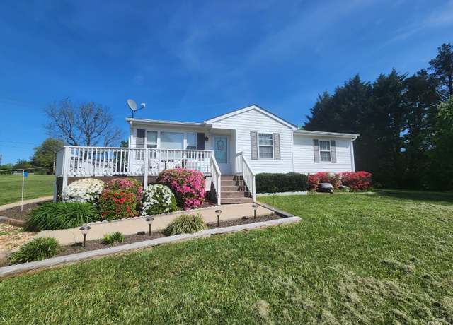 Property at 360 Webster Dr, Concord, VA 24538, 3 beds, 1.5 baths