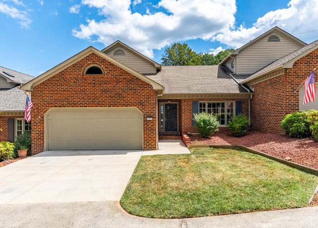 Property at 1019 Ivy Court Ln, Forest, VA 24551, 3 beds, 2.5 baths