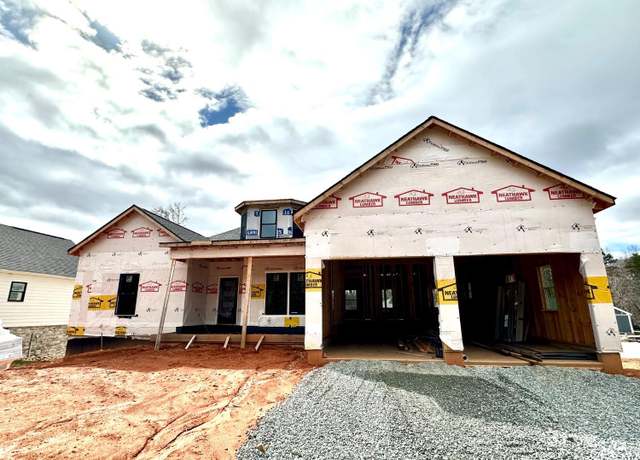 Property at 143 Cross Creek Ln, Danville, VA 24540, 4 beds, 3.5 baths