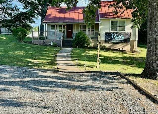 Property at 1359 Village Hwy, Rustburg, VA 24588, 1 bath