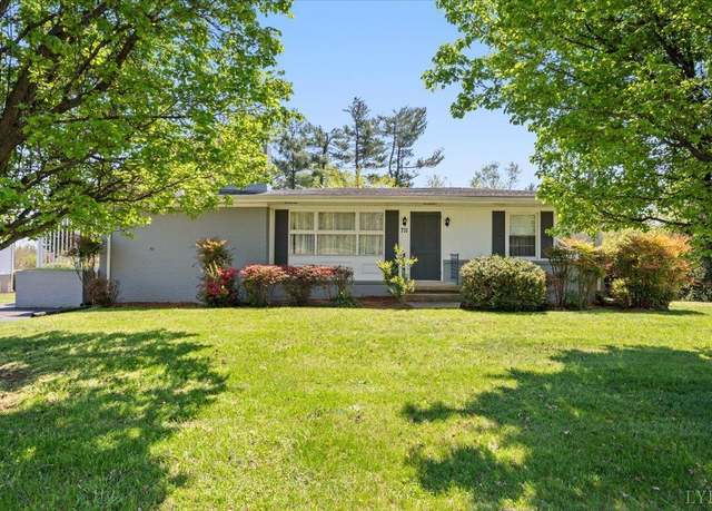 Property at 711 Leftwich St, Gretna, VA 24557, 3 beds, 2 baths