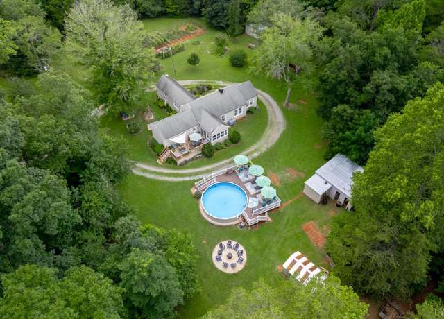 Property at 1059 Campbell Hwy, Rustburg, VA 24588, 3 beds, 2 baths