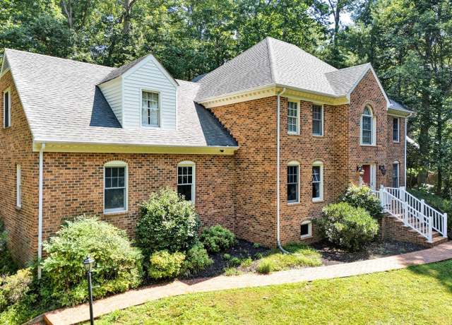 Property at 3024 Cranehill Dr, Lynchburg, VA 24503, 5 beds, 2.5 baths