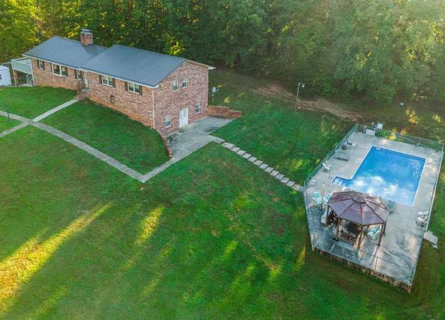 Property at 910 Masons Mill Rd, Evington, VA 24550, 4 beds, 2.5 baths