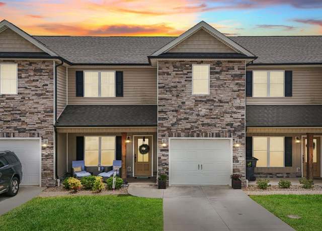 Property at 1055 Graystone Ln Ln, Forest, VA 24551, 3 beds, 2.5 baths