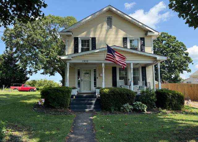 Property at 1935 Hughes Ave, Lynchburg, VA 24521, 3 beds, 3 baths