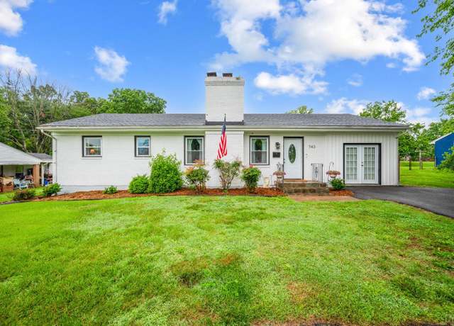 Property at 743 Sandusky Dr, Lynchburg, VA 24502, 4 beds, 2.5 baths