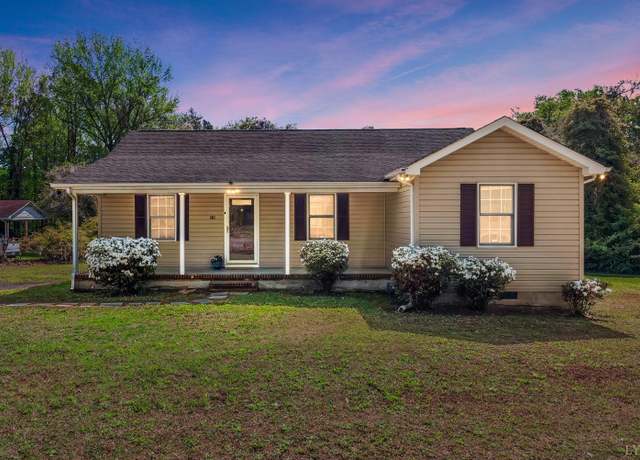 Property at 1411 Elliott Ave, South Boston, VA 24592, 3 beds, 2 baths