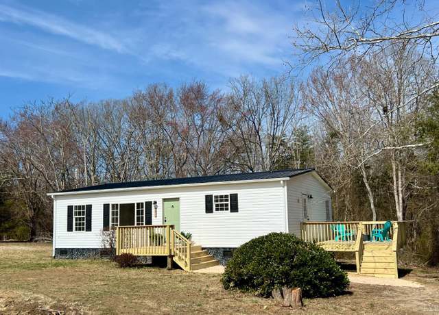 Property at 1631 Boxwood Farm Rd, Amherst, VA 24521, 3 beds, 2 baths