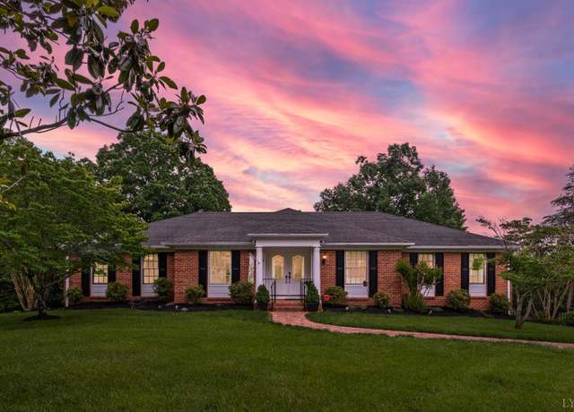 Property at 297 Berg Dr, Madison Heights, VA 24572, 4 beds, 3.5 baths