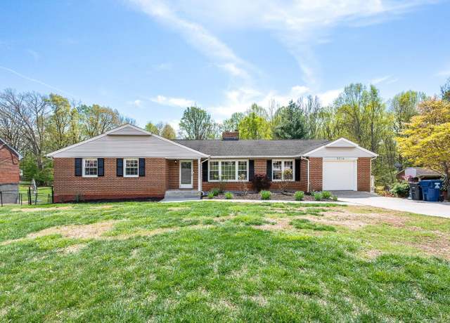Property at 3516 Round Hill Rd, Lynchburg, VA 24503, 4 beds, 3.5 baths
