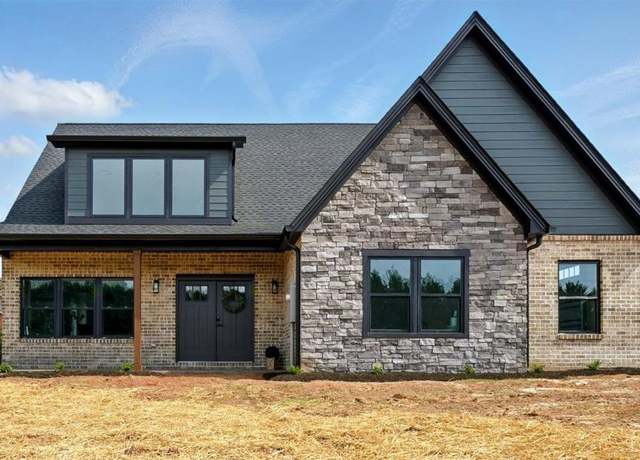Property at 169 Meadow Brook Cir, Danville, VA 24541, 5 beds, 3.5 baths