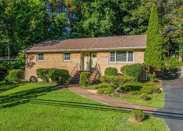 Property at 1927 Indian Hill Rd, Lynchburg, VA 24503, 4 beds, 2.5 baths