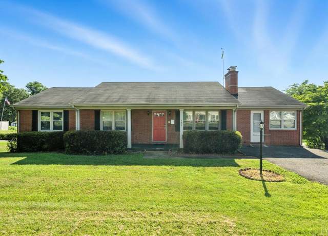 Property at 587 Leesville Rd, Lynchburg, VA 24502, 5 beds, 3 baths
