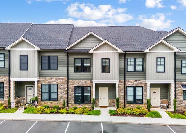Property at 64 Cuddington Ln, Lynchburg, VA 24501, 2 beds, 2.5 baths