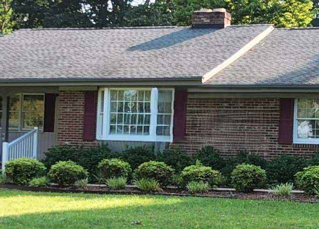 Property at 160 Stone Rd, Rustburg, VA 24588, 3 beds, 2 baths