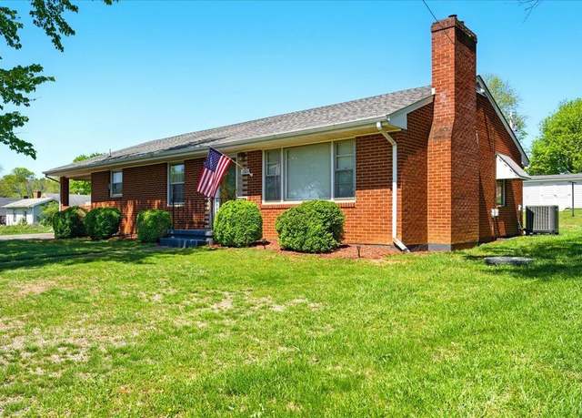 Property at 1321 Norfolk Ave, Bedford, VA 24523, 3 beds, 2.5 baths