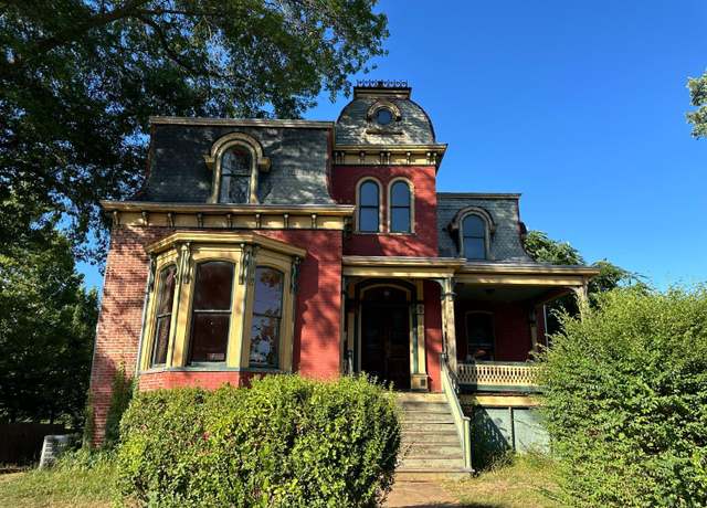 Property at 1020 Harrison St, Lynchburg, VA 24504, 4 beds, 4 baths