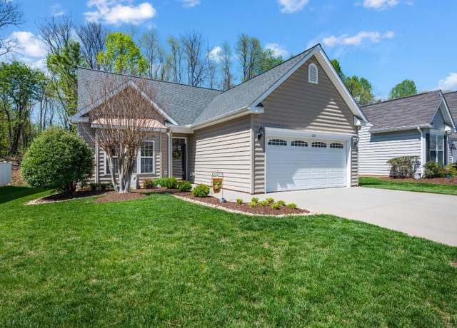 Property at 328 Paulette Cir, Lynchburg, VA 24502, 3 beds, 2 baths