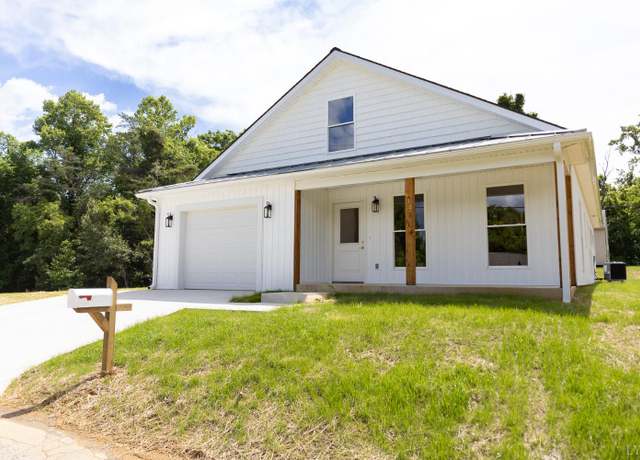 Property at 416 Chambersville St, Lynchburg, VA 24503, 3 beds, 2 baths