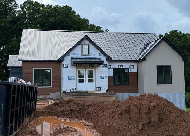 Property at 1597 Clearview Rd, Bedford, VA 24523, 3 beds, 2 baths