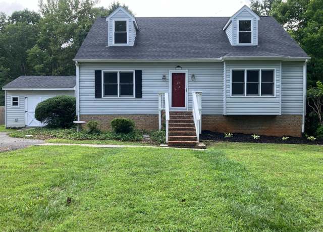Property at 1593 Timberlake Dr, Lynchburg, VA 24502, 4 beds, 2 baths