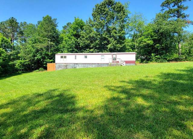 Property at 245 Hickory Dr, Lynchburg, VA 24504, 2 beds, 2 baths