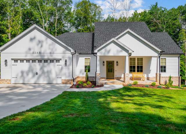 Property at 2262 Hooper Rd, Forest, VA 24551, 3 beds, 2 baths