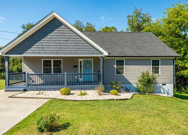 Property at 424 Patrick St, Lynchburg, VA 24501, 3 beds, 2 baths