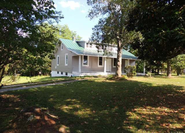 Property at 7007 N Wards Rd, Rustburg, VA 24588, 4 beds, 2 baths