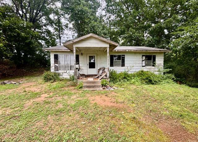 Property at 4200 Museville Rd, Chatham, VA 24531, 3 beds, 1 bath